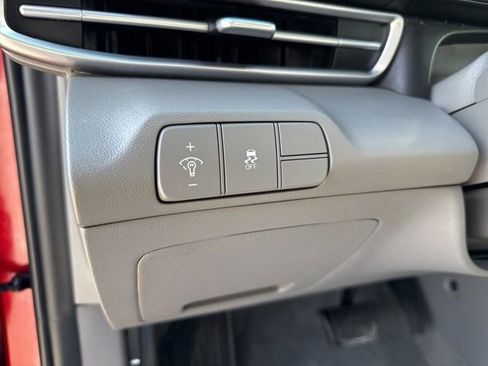 Used 2024 Hyundai Elantra SEL image 22