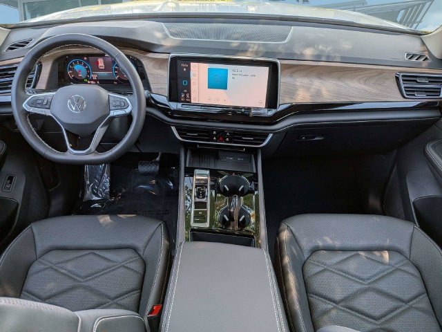 New 2026 Volkswagen Atlas SE FWD image 16