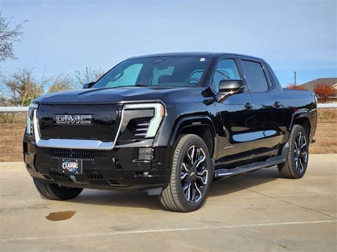 New 2025 GMC Sierra EV Denali image 3