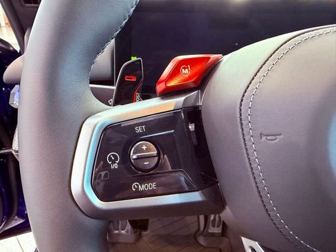 Used 2026 BMW M5 Base CARBON PKG/EXECUTIVE PKG/ w/ Carbon Package image 23