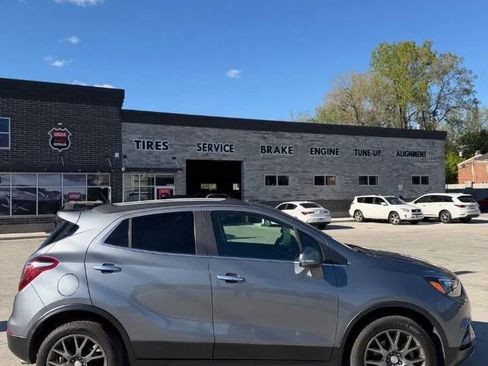 Used 2019 Buick Encore Sport Touring AWD/4WD image 8