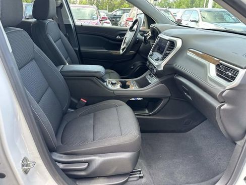 Used 2023 GMC Acadia SLE w/ Driver Convenience Package AWD/4WD image 9