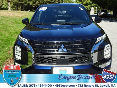 Used 2022 Mitsubishi Outlander SEL Black Edition image 8