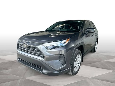 Used 2024 Toyota RAV4 LE FWD image 4