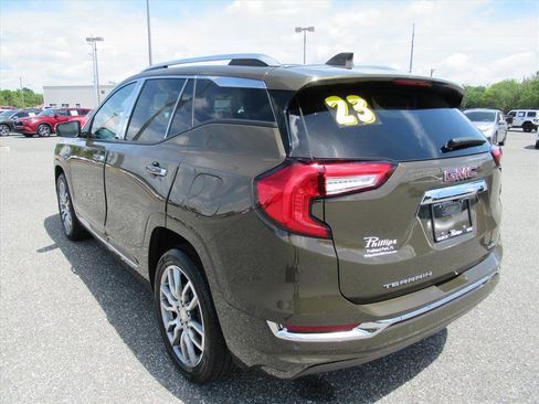 Used 2023 GMC Terrain Denali w/ LPO, Floor Liner Package image 4