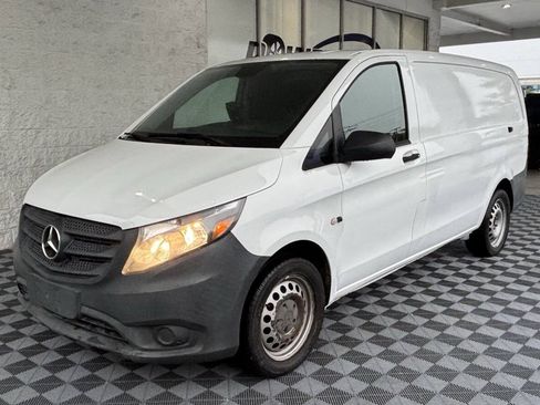 Used 2016 Mercedes-Benz Metris image 5