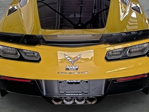 Used 2017 Chevrolet Corvette Z06 RWD image 11