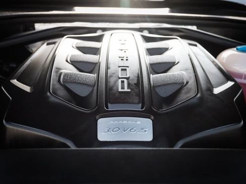 Used 2015 Porsche Macan S AWD/4WD image 90