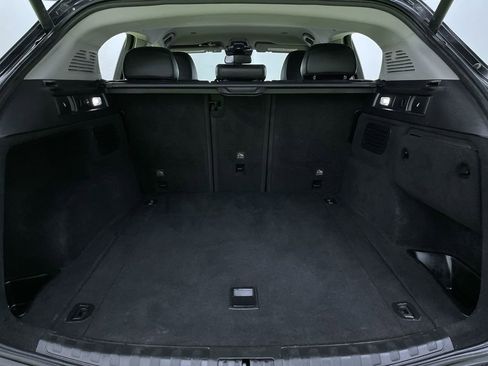 Used 2020 Alfa Romeo Stelvio Sport w/ Cold Weather Package image 28