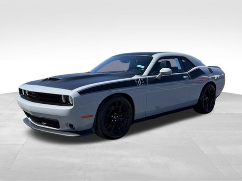 Used 2022 Dodge Challenger R/T w/ T/A Package RWD image 2