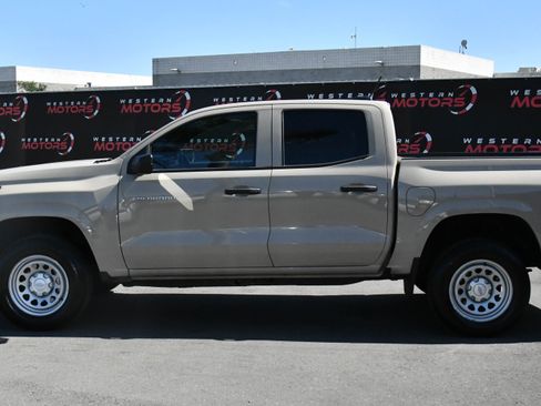 Used 2023 Chevrolet Colorado W/T RWD image 4