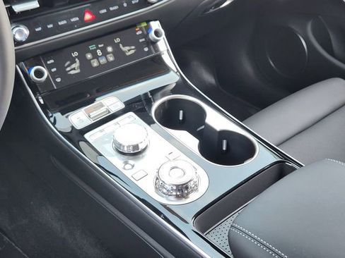 Used 2026 Genesis GV70 2.5T image 16