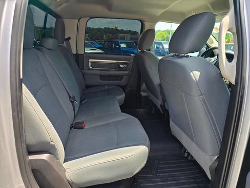 Used 2019 RAM 1500 Classic SLT RWD image 13