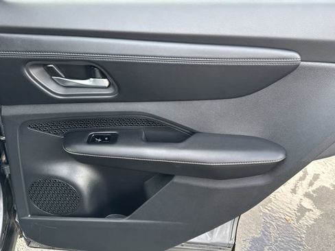 Certified 2023 Nissan Ariya FWD image 19