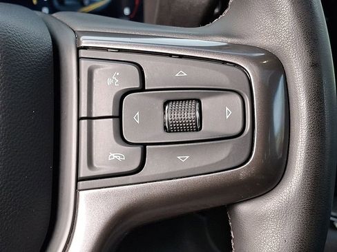 Used 2024 Chevrolet Silverado 2500 ZR2 w/ Technology Package image 19