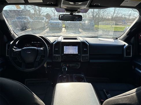 Used 2019 Ford F150 XLT w/ Equipment Group 302A Luxury image 10