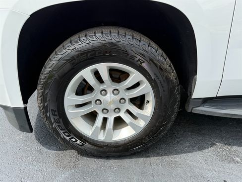 Used 2020 Chevrolet Tahoe LT AWD/4WD image 24