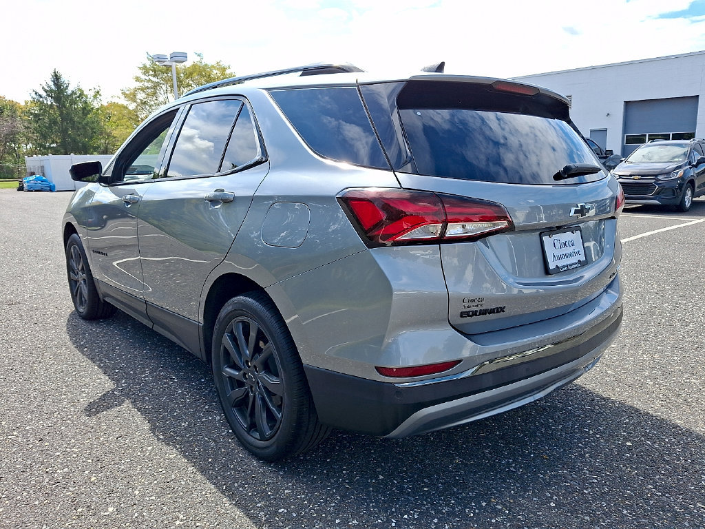 Used 2023 Chevrolet Equinox RS AWD/4WD image 8