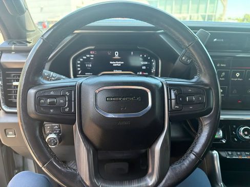 Used 2024 GMC Sierra 3500 Denali Ultimate AWD/4WD image 15