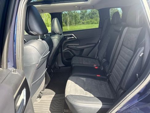 Used 2024 Mitsubishi Outlander SE FWD image 8