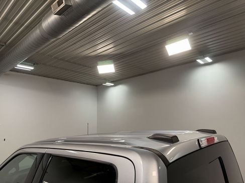 Used 2023 Ford F150 Lariat w/ FX4 Off-Road Package image 44