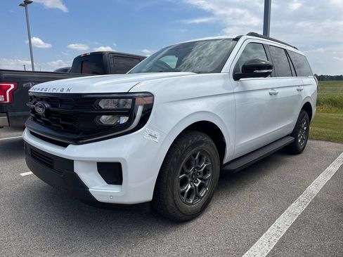 New 2026 Ford Expedition Active RWD image 1