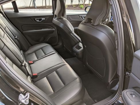 Certified 2025 Volvo S60 B5 Core AWD/4WD image 26