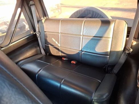 Used 1999 Jeep Wrangler SE image 10