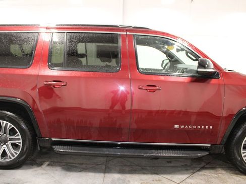 Used 2023 Jeep Wagoneer L Series II image 11