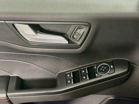 Used 2024 Ford Escape ST-Line FWD image 15