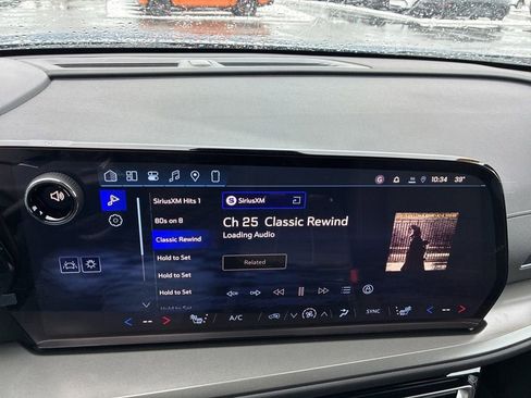 New 2026 Chevrolet Traverse LT w/ LPO, Floor Liner Package image 4