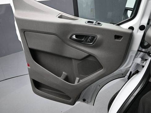 Used 2023 Ford Transit 350 XLT RWD image 6