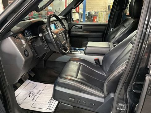 Used 2015 Ford Expedition Max Platinum AWD/4WD image 9