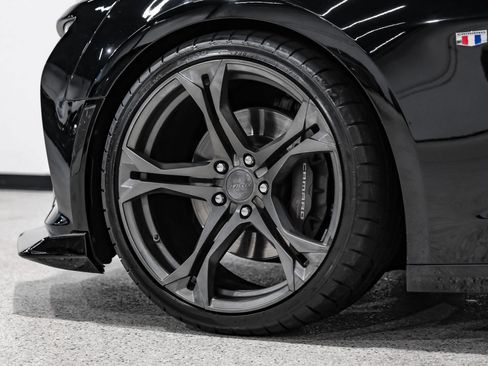 Used 2017 Chevrolet Camaro SS RWD image 59