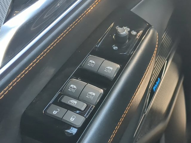 Used 2022 Jeep Grand Wagoneer Series III w/ Rear Seat Video Group 1 AWD/4WD image 29