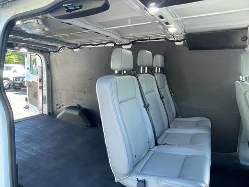 Used 2019 Ford Transit 250 148 Low Roof RWD image 27