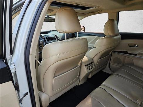 Used 2010 Toyota Venza image 19