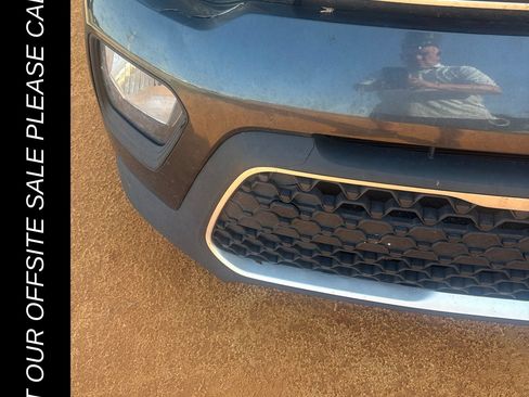 Used 2022 Kia Soul LX w/ Technology Package FWD image 16