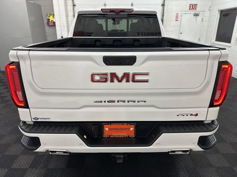 Used 2025 GMC Sierra 1500 AT4 w/ AT4 Premium Package AWD/4WD image 8