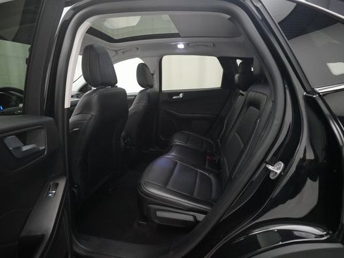 Used 2022 Ford Escape Titanium w/ Class II Trailer Tow Package image 16