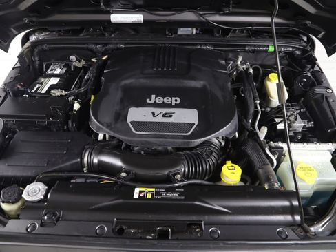 Used 2017 Jeep Wrangler Unlimited Sport w/ Quick Order Package 24S AWD/4WD image 39