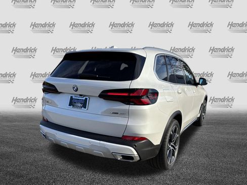 Used 2026 BMW X5 xDrive40i AWD/4WD image 9