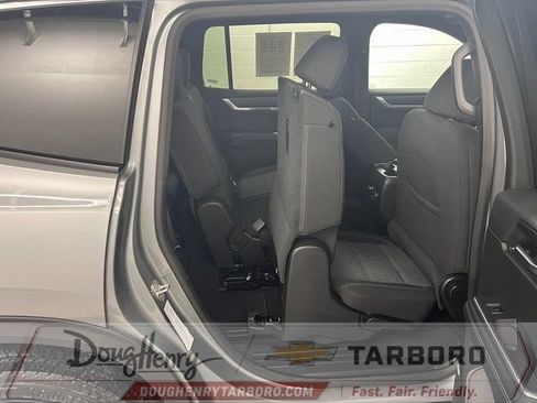 Used 2025 GMC Acadia Elevation FWD image 42