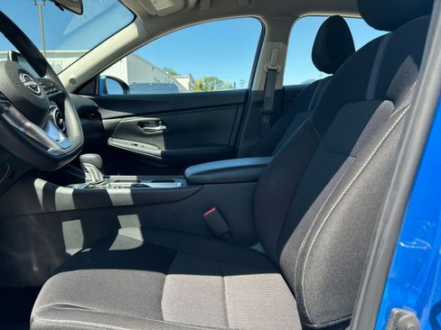 Used 2025 Nissan Sentra SV FWD image 22