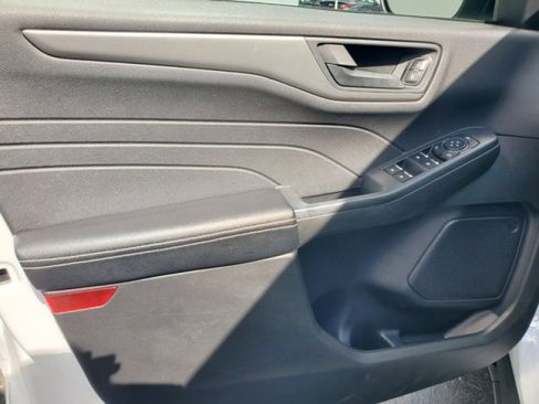 Used 2024 Ford Escape Active image 13