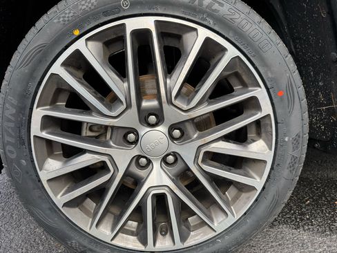 Used 2022 Jeep Compass Limited w/ Elite Group image 13