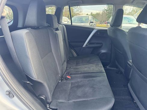 Used 2016 Toyota RAV4 LE image 22