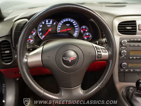 Used 2007 Chevrolet Corvette Coupe w/ Performance Package RWD image 40
