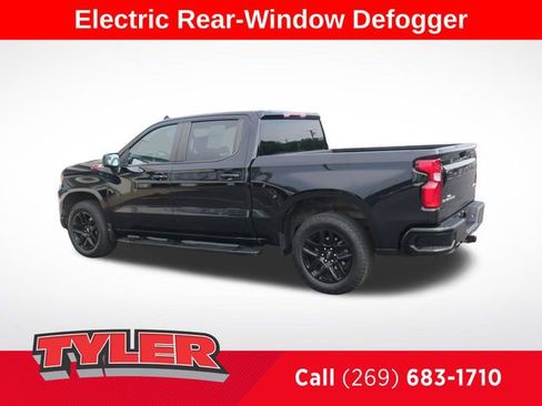 Used 2022 Chevrolet Silverado 1500 RST w/ Z71 Off-Road Package AWD/4WD image 5