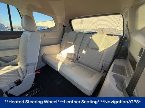 Used 2025 Volkswagen Atlas SEL Premium R-Line image 9